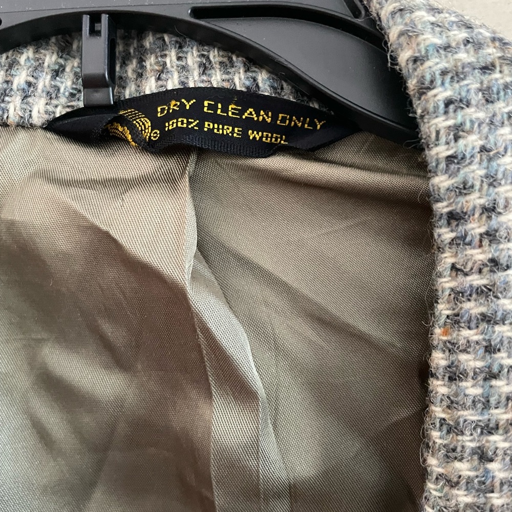 Tweed jacket - Picture 6 of 7